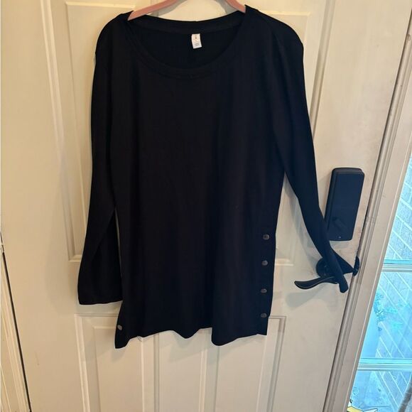 Ideology Black Long Sleeve Tunic with Button Detail - Picture 4 of 4